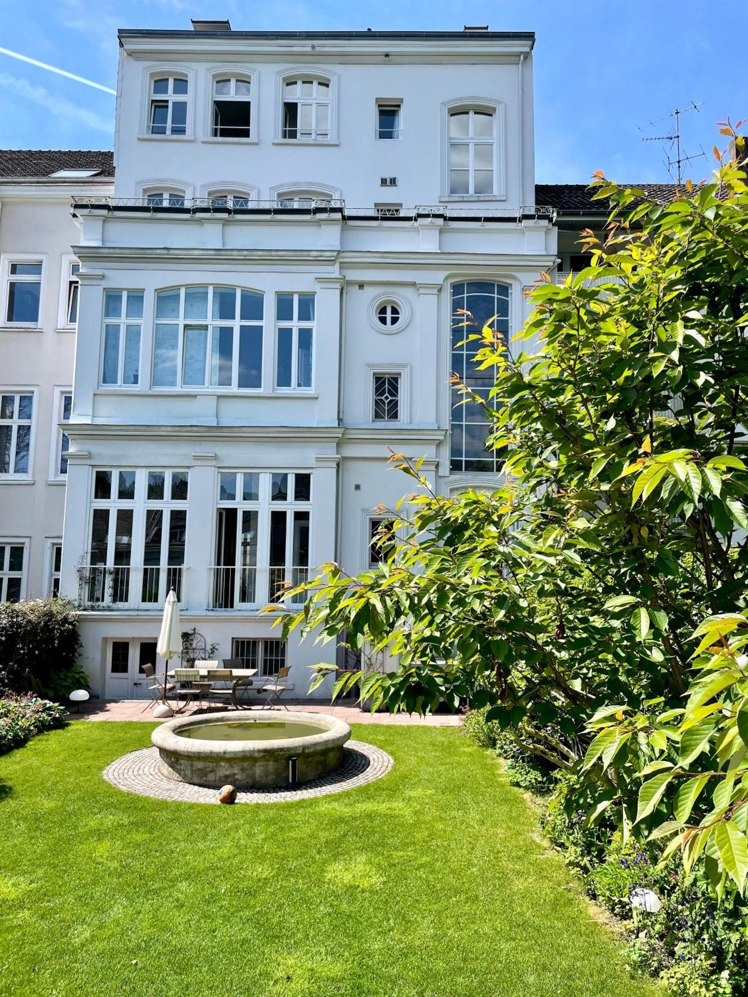 Helle Altbauwohnung Mit Balkon Im Briller Viertel Вупперталь Экстерьер фото
